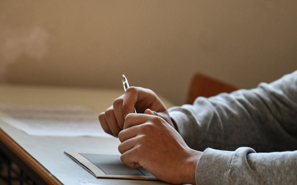 Πανελλαδικές: Πρεμιέρα με Νεοελληνική Γλώσσα και Λογοτεχνία