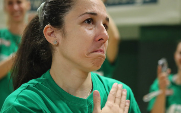 Η βολεϊμπολίστρια Πέννυ Ρόγκα αποκάλυψε ότι ξεκίνησε η μάχη με τον καρκίνο