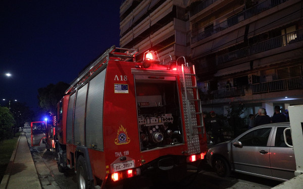 Βρέθηκε νεκρός άνδρας σε διαμέρισμα μετά από φωτιά στην Αττική
