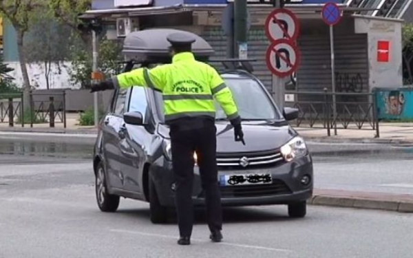 Οι αλλαγές στον νέο ΚΟΚ: Που μειώνονται τα όρια ταχύτητας - Τι θα ισχύει για μηχανές και πατίνια