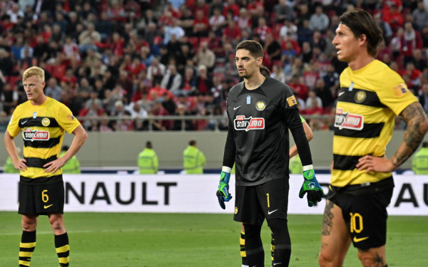 Super League: Ο Ολυμπιακός «γκρέμισε» την ΑΕΚ από την κορυφή