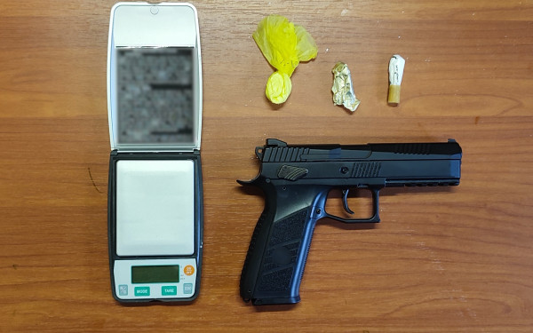 Χαλκιδική: Συνελήφθη με 5,9 γρ. κοκαΐνης και ένα αεροβόλο πιστόλι