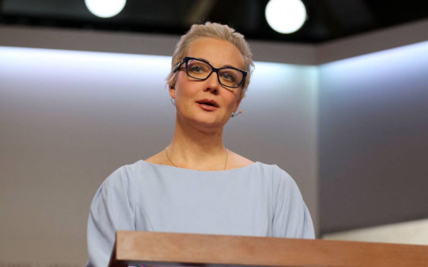 Γιούλια Ναβάλναγια: «Θα κάνω τα πάντα για να πέσει το καθεστώς του Πούτιν, θα είμαι υποψήφια πρόεδρος»