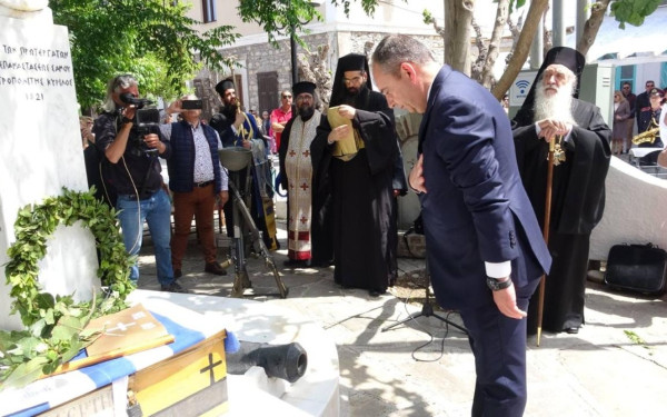 Στη Σάμο μετέβη ο Πλακιωτάκης: «Προκλητική ενέργεια η μετατροπή της Μονής της Χώρας σε τζαμί»