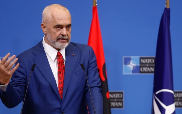 Έντι Ράμα: Διαψεύδει άρθρο της La Republica για τη μη λειτουργία των ιταλικών κέντρων για αιτούντες άσυλο