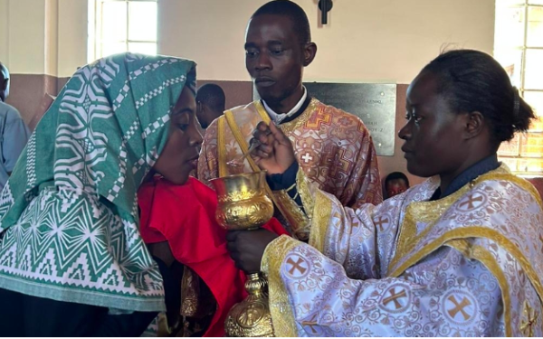 Στη Ζιμπάμπουε χειροτονήθηκε η πρώτη διακόνισσα της ορθόδοξης εκκλησίας