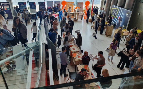 TechSaloniki: "Τρέχουν και δε φτάνουν" οι εταιρείες, για μηχανικούς Πληροφορικής