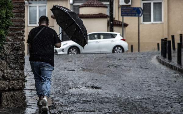 Καιρός: Σαββατοκύριακο με βροχές - Πού αναμένονται έντονα φαινόμενα Καιρός: Σαββατοκύριακο με βροχές - Πού αναμένονται έντονα φαινόμενα