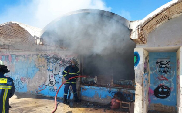 Ζάκυνθος: Φωτιά στα γραφεία του Δήμου στην παραλία του ΕΟΤ