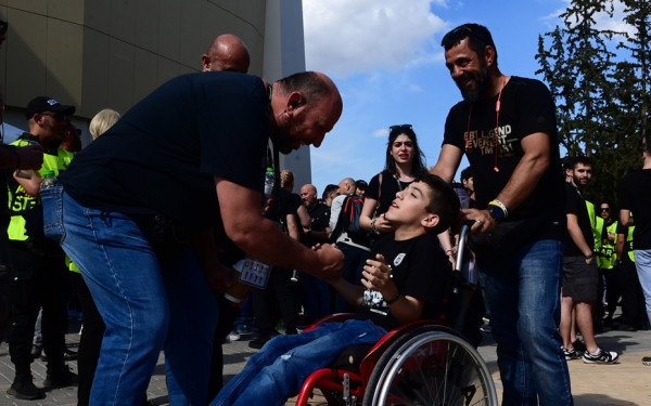 Τελικός Conference League: Ο μικρός Γιαννάκης, ο ΠΑΟΚ, η πόλη «φάντασμα» και το πάρτι των φίλων του Ολυμπιακού (φωτ.)