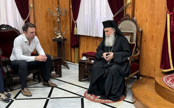 Με τον Πατριάρχη Ιεροσολύμων συναντηθηκε ο Στέφανος Κασσελάκης