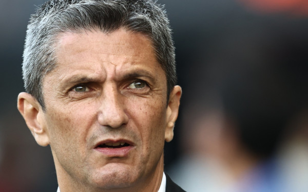 Σε ρυθμούς made in Romania ο Λουτσέσκου (βίντεο)