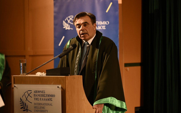 Σέρρες: Επίτιμος διδάκτωρ του Διεθνούς Πανεπιστημίου ο Μ. Σχοινάς