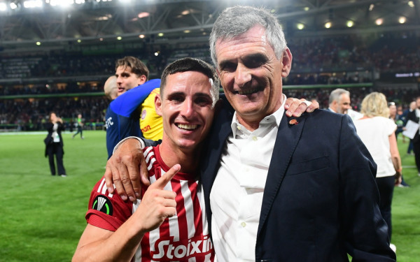 Ολυμπιακός: Οι δηλώσεις των θριαμβευτών και τα συγχαρητήρια των πολιτικών (βίντεο)