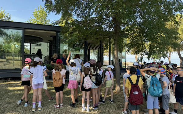 Θεσσαλονίκη: Ρούχα και ψηφιδωτά από ανακυκλώσιμα υλικά - Σε εξέλιξη οι περιβαλλοντικές δράσεις στην Νέα Παραλία