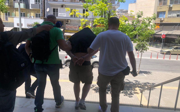 Θεσσαλονίκη: Κρατούμενος μέχρι την Παρασκευή θα παραμείνει ο 22χρονος που κατηγορείται για τον εμπρησμό στα γραφεία του Άρη