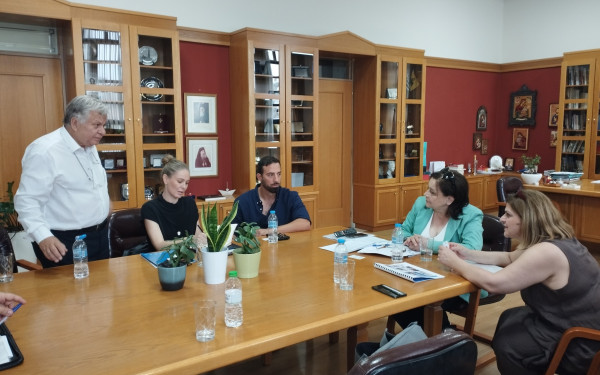 Σύμφωνα συνεργασίας μεταξύ των Δήμων Καλαμαριάς - Θερμαϊκού και του συλλόγου «Το Χαμόγελο του Παιδιού» (βίντεο, φωτ.)