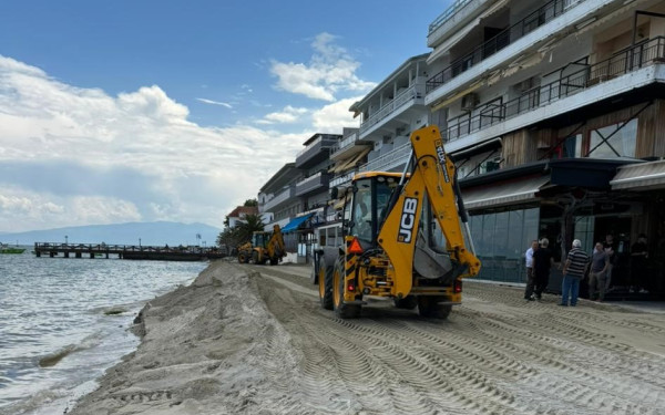 Κατερίνη: Ξεκίνησαν οι επείγουσες εργασίες προστασίας κτισμάτων από την διάβρωση των ακτών
