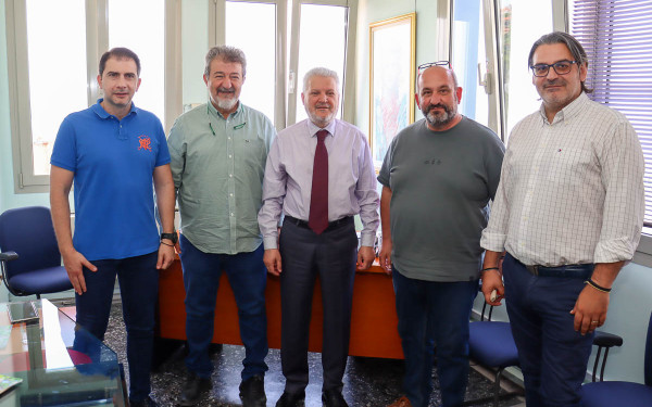 Συνάντηση Δανιηλίδη-Ταγγίρη με αντικείμενο την αναδιάρθρωση των δρομολογίων στις λεωφορειακές γραμμές του δήμου