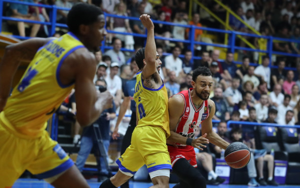Μπάσκετ: Μπρέικ και 2-0 ο Ολυμπιακός στο Περιστέρι (βίντεο)