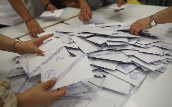 Δημοσκόπηση ALCO: «Δεν υπάρχει εναλλακτική κυβερνητική πρόταση» λέει το 49% (βίντεο)