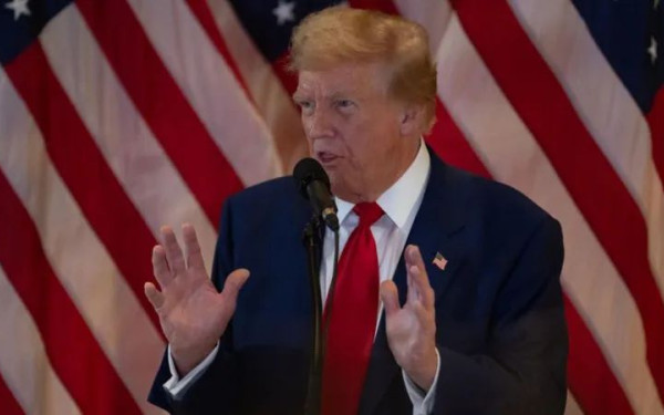 Η Meta αίρει τους περιορισμούς που είχε επιβάλει στον λογαριασμό του Ντόναλντ Τραμπ