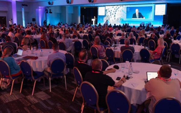 Στη Χαλκιδική πραγματοποιήθηκε το συνέδριο των Βρετανών τουριστικών πρακτόρων