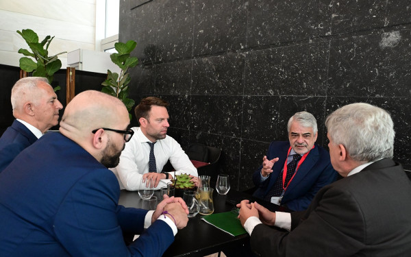 Με τον αντιπρόεδρο του Εργατικού Κόμματος Βραζιλίας συναντήθηκε ο Στ. Κασσελάκης