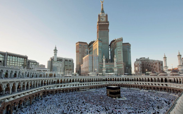 Σαουδική Αραβία: Συγγενείς θυμάτων ψάχνουν στα νοσοκομεία τους αγαπημένους τους - Πάνω από 900 οι νεκροί εν μέσω χατζ (βίντεο, φωτ.)