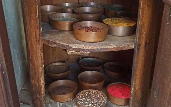 Καβάλα: Ιστορίες ιδιωτικότητας, φιλανθρωπίας και μυστικού έρωτα «κρυμμένες» σε περιστρεφόμενα ντουλάπια της οθωμανικής περιόδου (φωτ.)