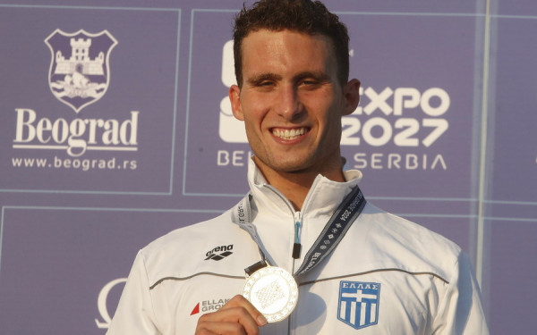 Ευρωπαϊκό πρωτάθλημα υγρού στίβου: Μέσα σε κλίμα συγκίνησης η απονομή του χρυσού μεταλλίου στον Παπαστάμο (βίντεο)