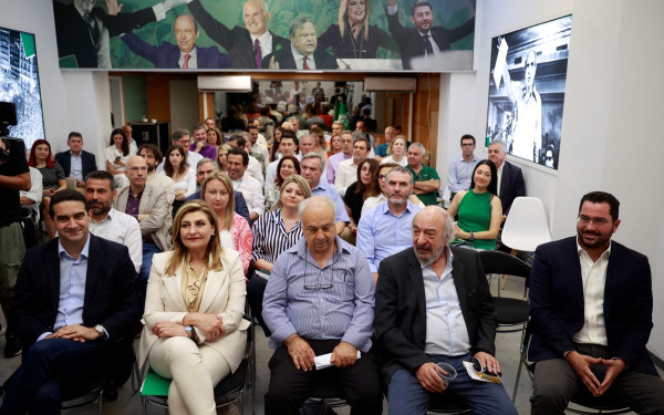 ΠΑΣΟΚ: Στην Κεντρική Επιτροπή στο τέλος του μήνα οι αποφάσεις για εκλογή ηγεσίας και πολιτικής στρατηγικής