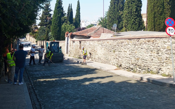 Θεσσαλονίκη: Ξεκίνησαν οι εργασίες αποκατάστασης στο πλακόστρωτο της Ελένης Ζωγράφου
