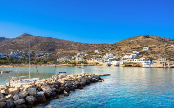 Άφαντοι οι τουρίστες σε Αμοργό και Σίκινο - Το τελευταίο μήνυμα των Γαλλίδων (βίντεο)