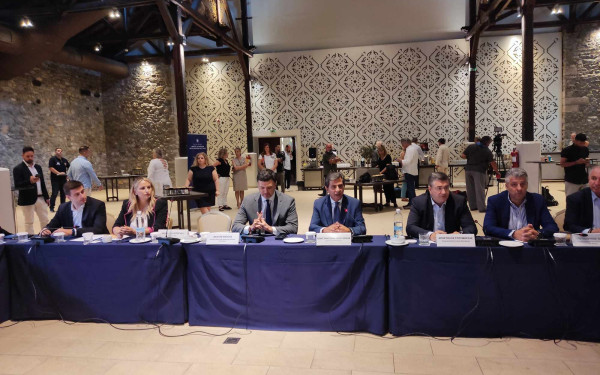 Β. Κικίλιας στη Θεσσαλονίκη: Διανύουμε την δυσκολότερη αντιπυρική περίοδο των τελευταίων ετών - Πλέον το βάρος στη Β. Ελλάδα