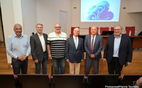 ΑΠΘ: Τιμήθηκε ο Ομότιμος Καθηγητής του ΤΗΜΜΥ Αναστάσιος Μπακιρτζής