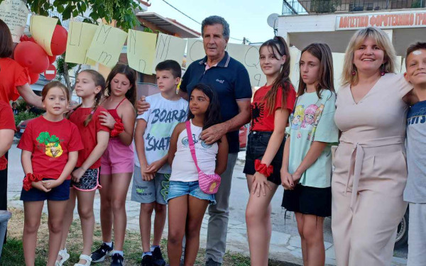 Δήμος Θέρμης: Αλβανάκια μαθαίνουν τη μητρική γλώσσα τους