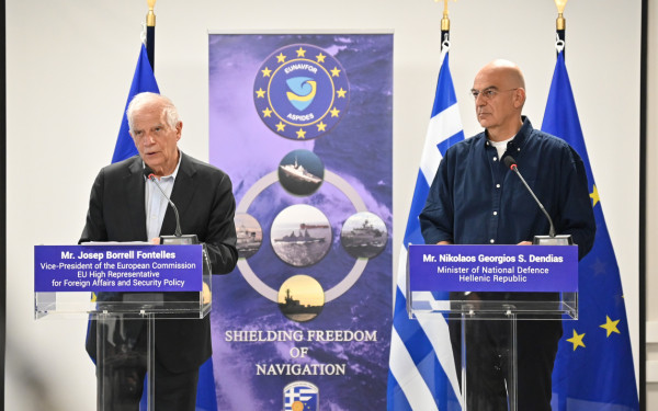 Επίσκεψη Ν.Δένδια και Ζ.Μπορέλ στη φρεγάτα Ψαρά σε λιμάνι του Τζιμπουτί