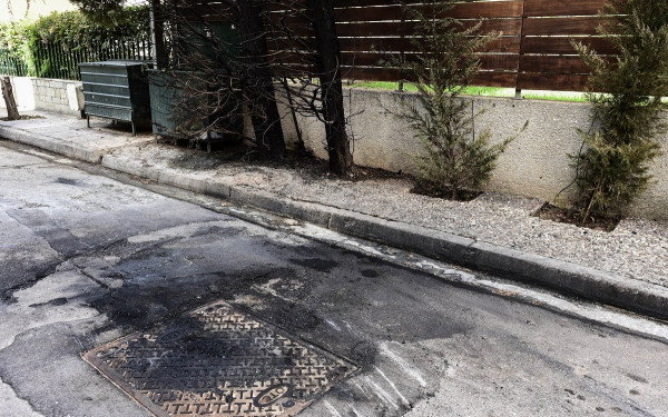 Σε εξέλιξη οι έρευνες της Αντιτρομοκρατικής για την επίθεση έξω από το σπίτι της προέδρου του Αρείου Πάγου - Τα μέχρι στιγμής ευρήματα