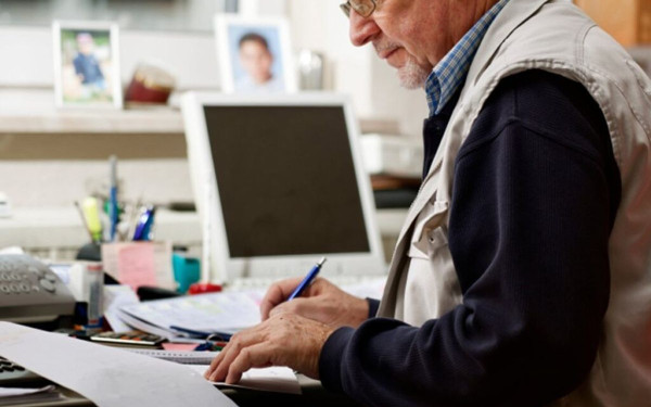 Πενταπλασιάστηκαν οι εργαζόμενοι συνταξιούχοι μετά την κατάργηση παρακράτησης