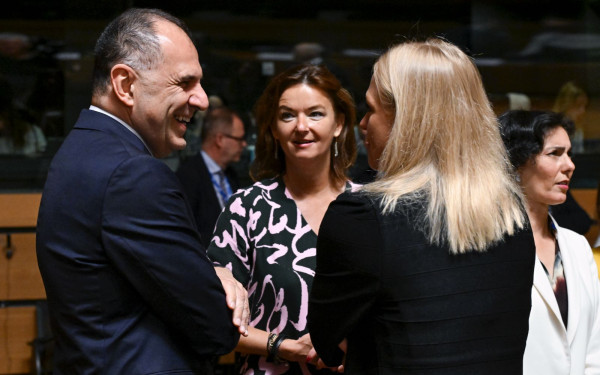 Επαφές Γ. Γεραπετρίτη στο περιθώριο του Συμβουλίου Εξωτερικών Υποθέσεων, στο Λουξεμβούργο