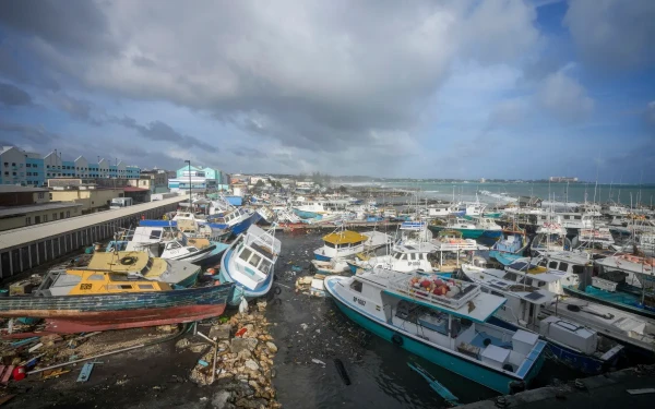 Τζαμάικα: Ο κυκλώνας Μπέριλ έπληξε τη χώρα και κατευθύνεται προς το Μεξικό