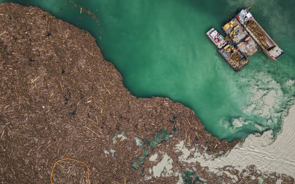 Χάος στην Ελβετία: Αγνοούνται άνθρωποι μετά από κατολισθήσεις - Εκτοπίστηκαν κάτοικοι, καταστράφηκαν υποδομές (βίντεο)