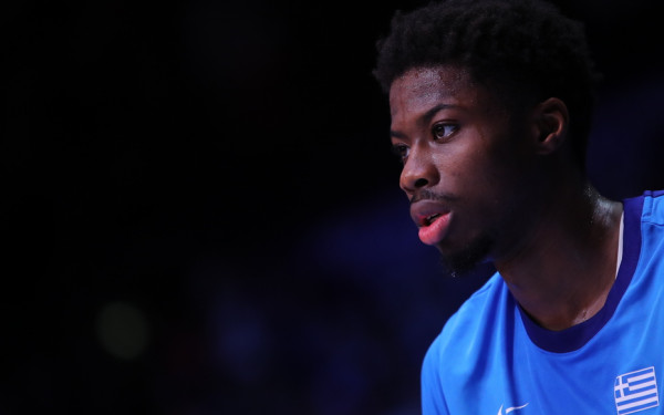 Μπάσκετ: Η απόκτηση του Ταϊρίκ Τζόουνς από τον Ολυμπιακό έφερε τον Κώστα Αντετοκούνμπο στον Άρη (βίντεο)