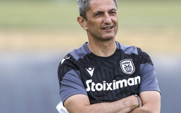 ΠΑΟΚ: Το δώρο του Λουτσέσκου στους παίκτες του πριν από την αναχώρηση για την Ολλανδία (βίντεο)