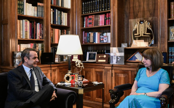 Στις 12:00 η συνάντηση Μητσοτάκη - Σακελλαροπούλου: Κλείνει εκκρεμότητες πριν από τις διακοπές η κυβέρνηση