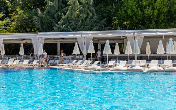 Ocean Club: Εκεί που χτυπά ο παλμός του καλοκαιριού στη δυτική Θεσσαλονίκη