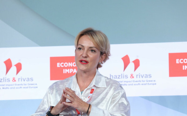 Α. Σδούκου: «Σε τουλάχιστον 155.000 καταναλωτές θα διατεθεί το δυναμικό τιμολόγιο ρεύματος»