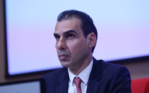 Μ. Θεμιστοκλέους: «Εικόνα ωμής βίας και φασισμού τα επεισόδια στη Νίκαια»