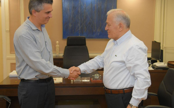 Συνάντηση Κυρίζογλου - Δήμα για την πλατφόρμα του τέλους επιτηδεύματος και την επιτάχυνση απόδοσης των πόρων στους δήμους